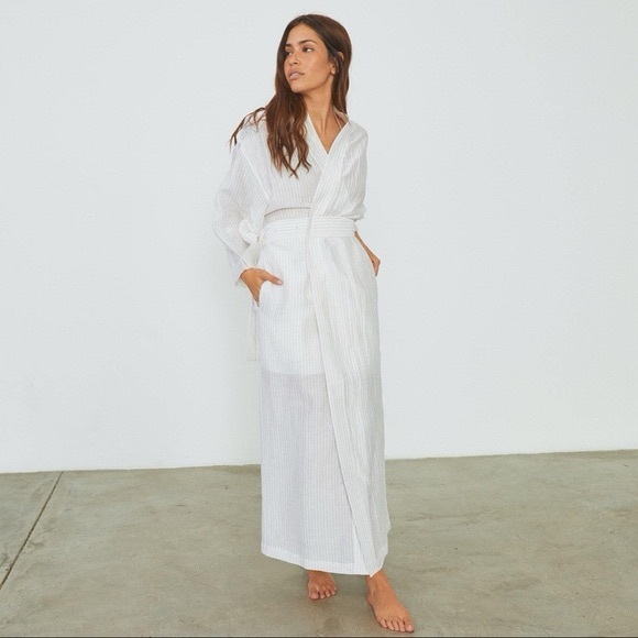 NWOT 💙🤍 Lunya Resort Linen Silk Kimono Robe pinstripe Blue and White - Picture 2 of 8